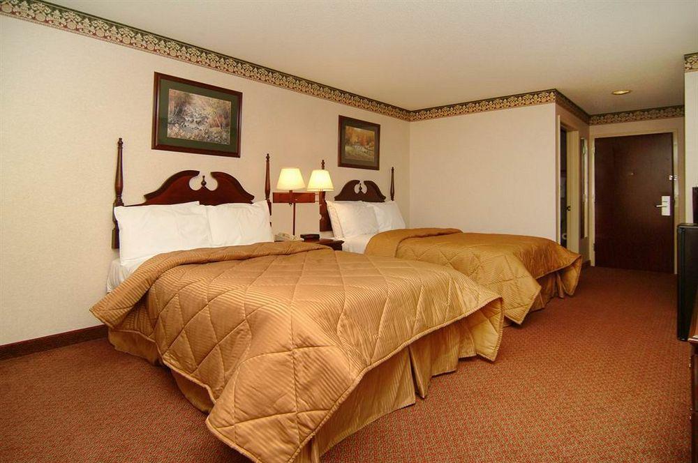 Quality Inn & Suites Pine Bluff Esterno foto