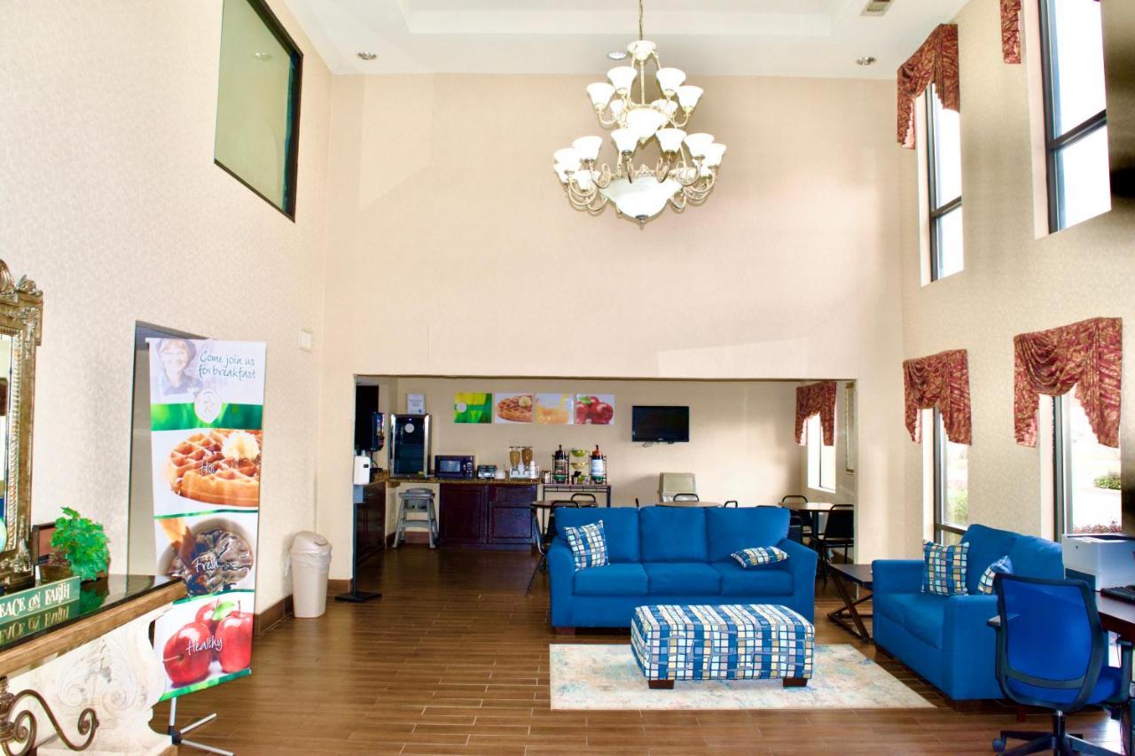 Quality Inn & Suites Pine Bluff Esterno foto
