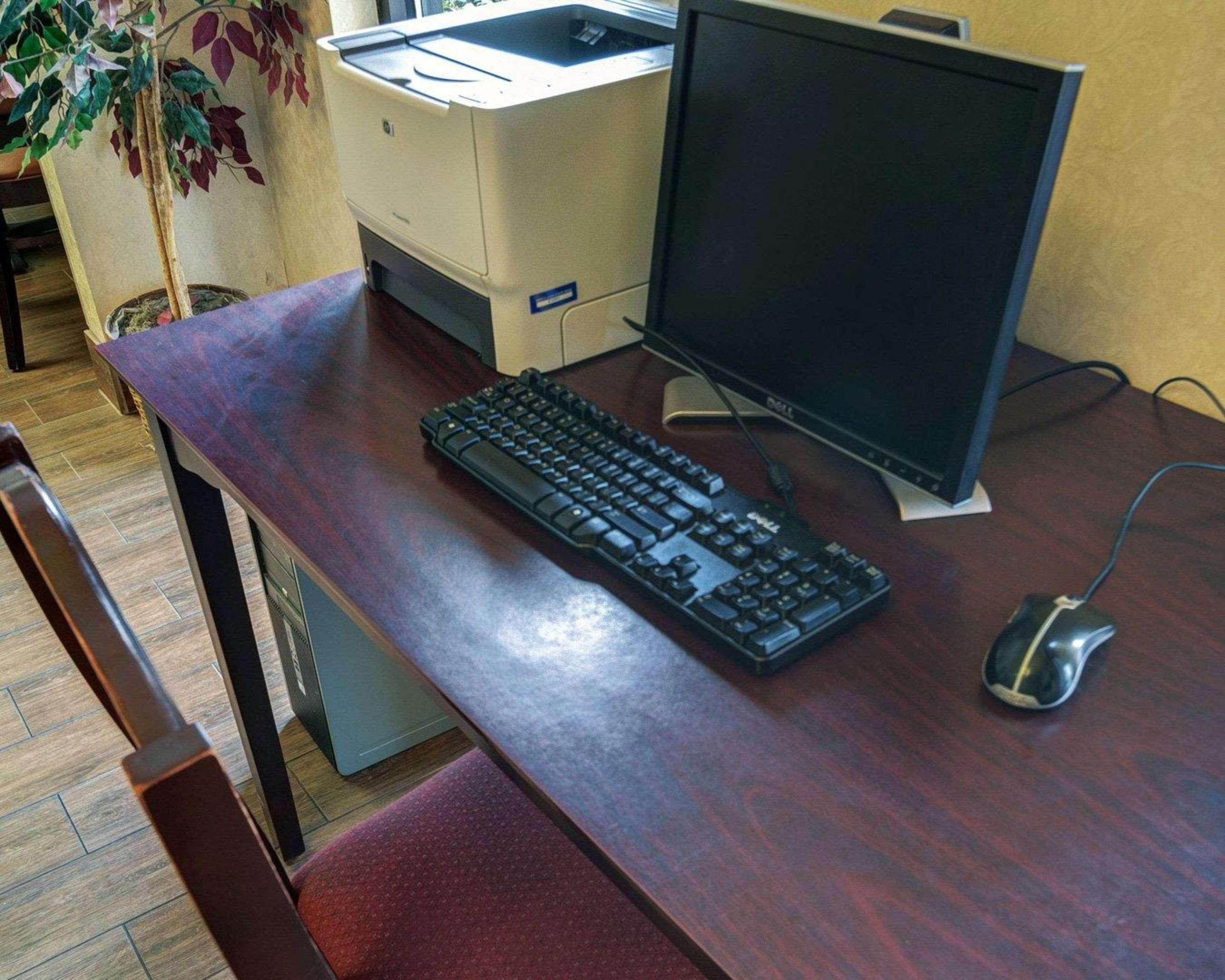 Quality Inn & Suites Pine Bluff Esterno foto