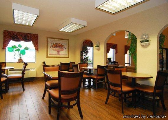 Quality Inn & Suites Pine Bluff Ristorante foto