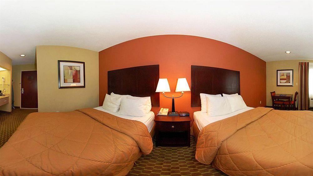 Quality Inn & Suites Pine Bluff Esterno foto